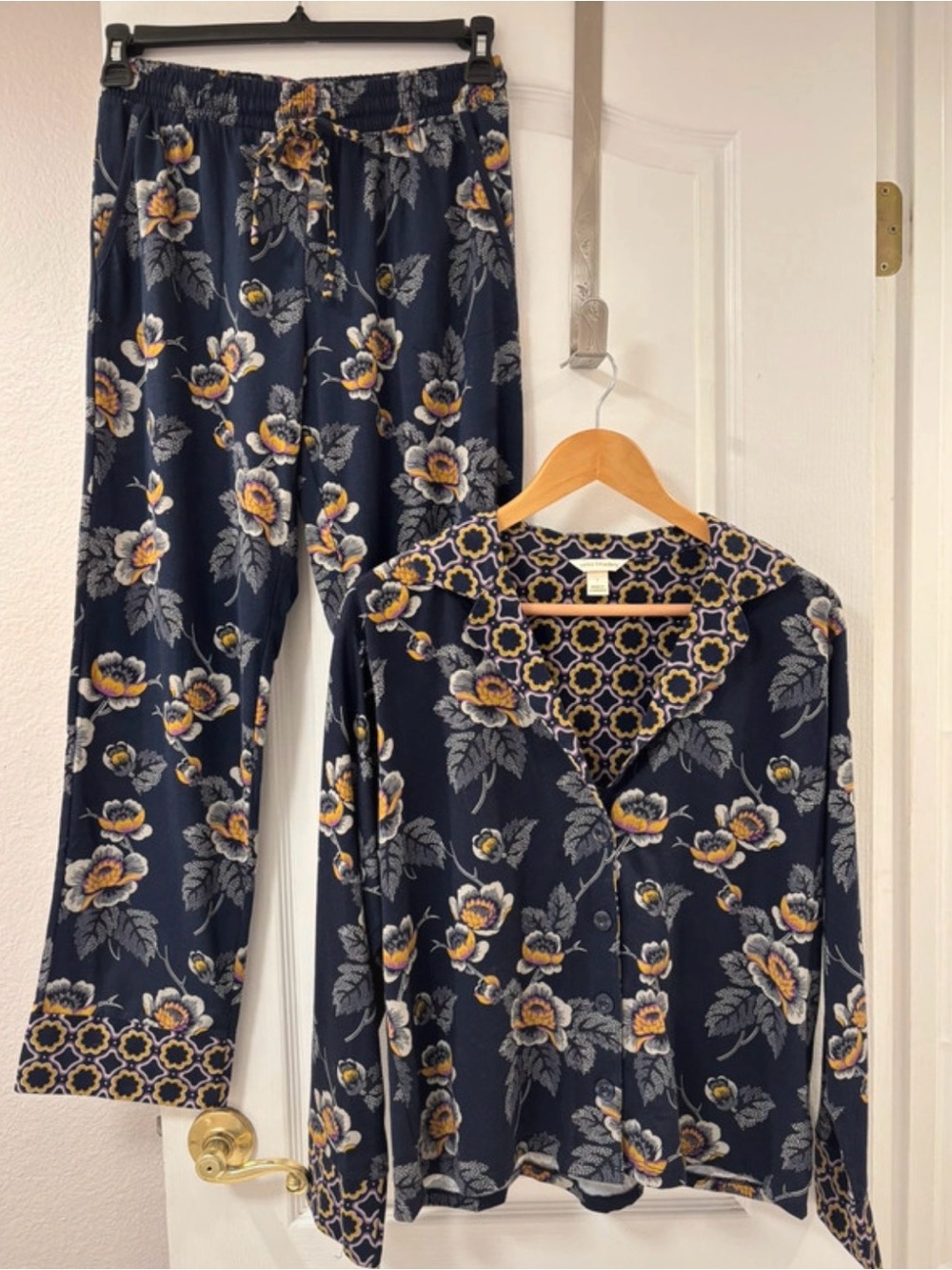 Vera Bradley Floral 2 Piece Pajama Set